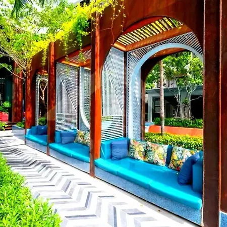 Lahabana Resort HHQ Buitenkant foto